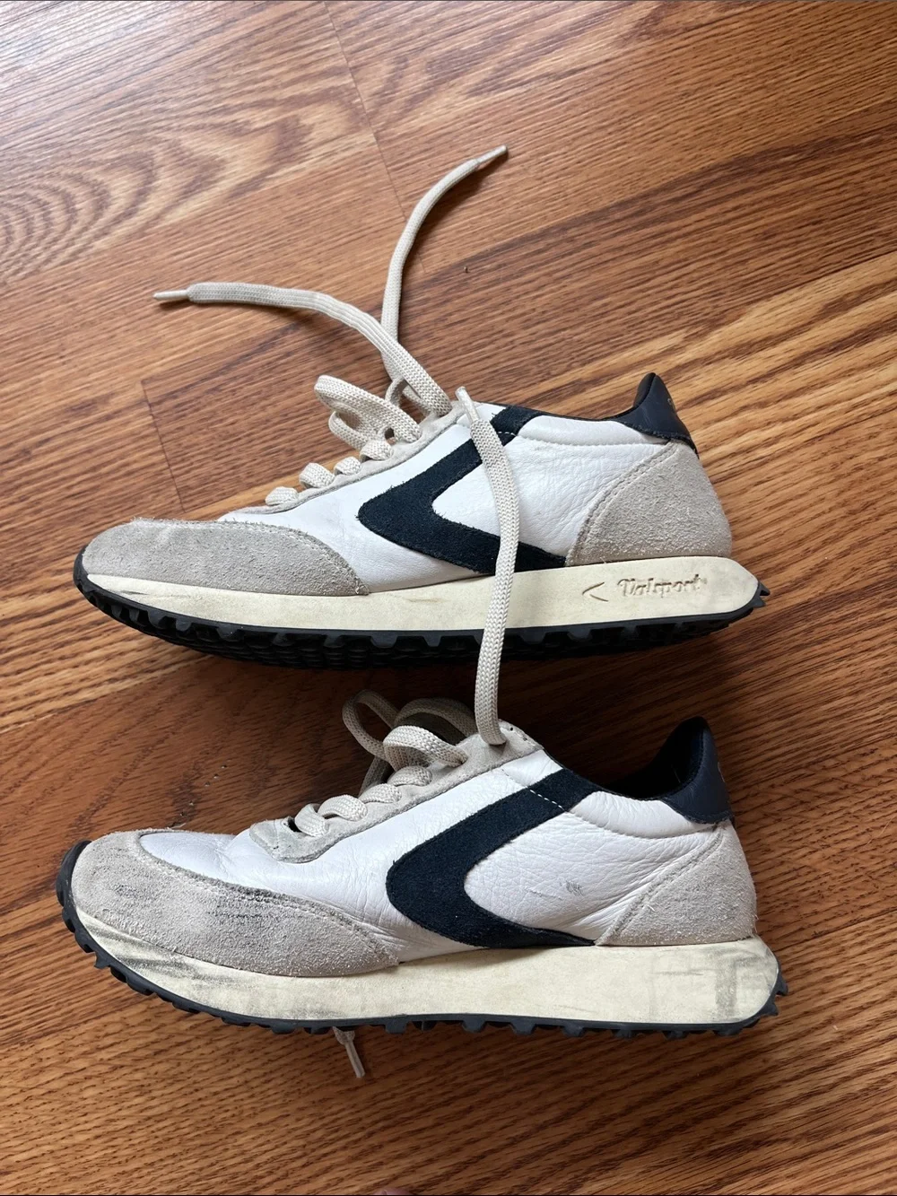 Valsport 1920 Black Leather Sneaker (Size 37)